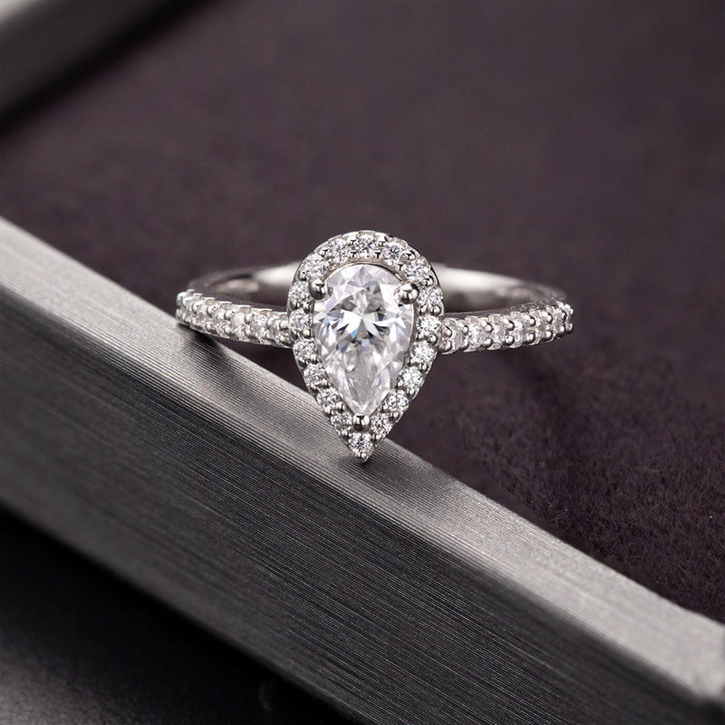 Pear cut хэлбэртэй  6.5 мм моиссанит бөгж