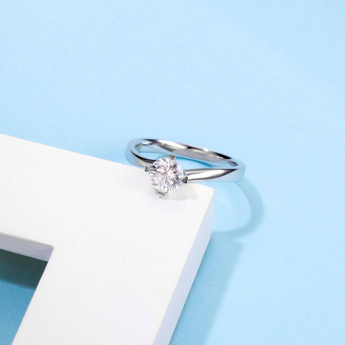 18K алтаар бүрсэн 0.5ct моиссанит алмаз сүйн бөгж