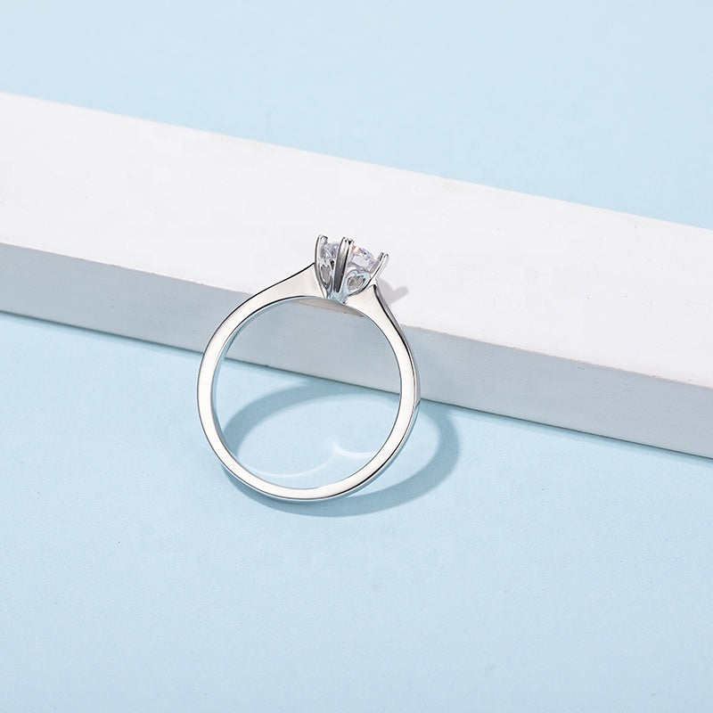 18K алтаар бүрсэн моиссанит алмаз 0.5ct  сүйн бөгж