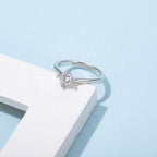 18K алтаар бүрсэн моиссанит алмаз 0.5ct  сүйн бөгж