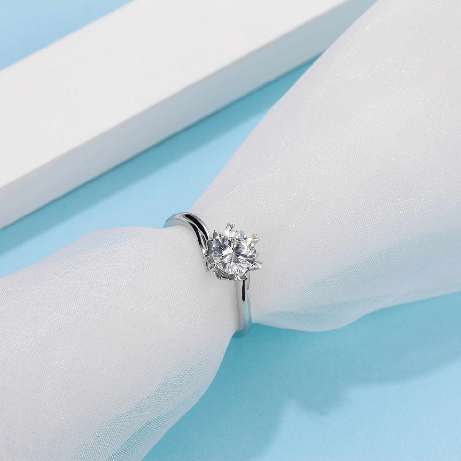 Twisted heart claws D өнгөт 6.5 моиссанит алмаз бөгж