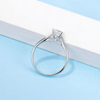 0.5ct моиссанит алмаз сүйн бөгж  18K алтаар бүрсэн