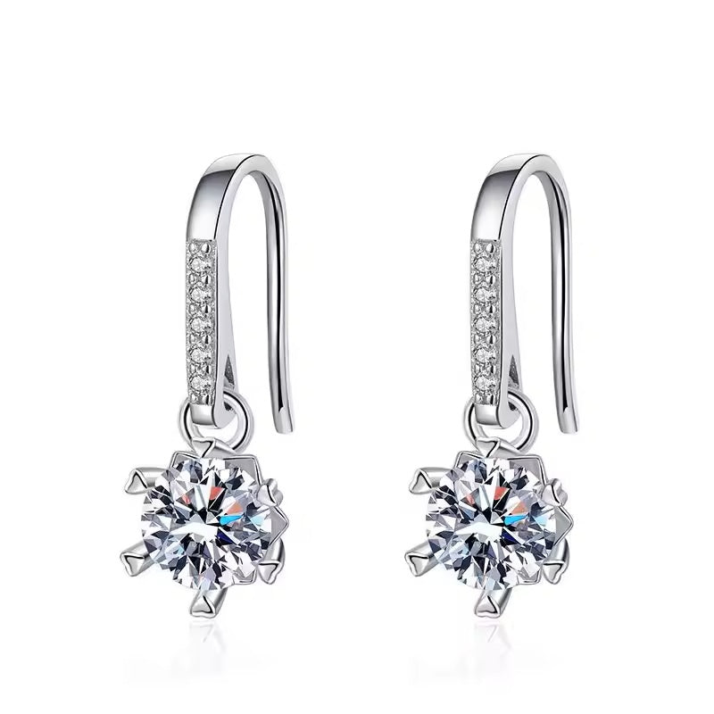Daisy цэцгэн моиссанит  S925 сорьцтой мөнгөн ээмэг