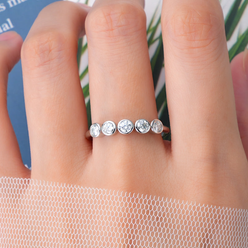 3.0mm 0.1ct Моиссанит алмаазтай сүйн бөгж