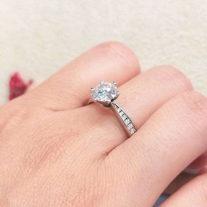 1.5CT  D өнгөт 7.5 MM моиссанит алмаз хурмын бөгж