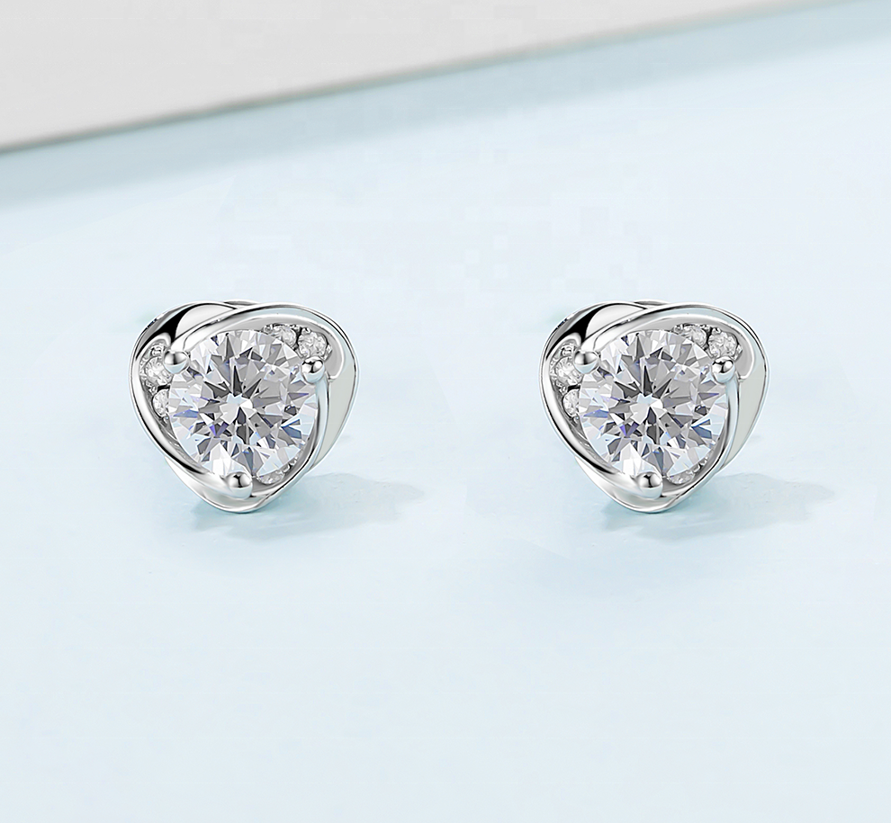 Хайр сэтгэл 0.5 мм моиссанит ээмэг