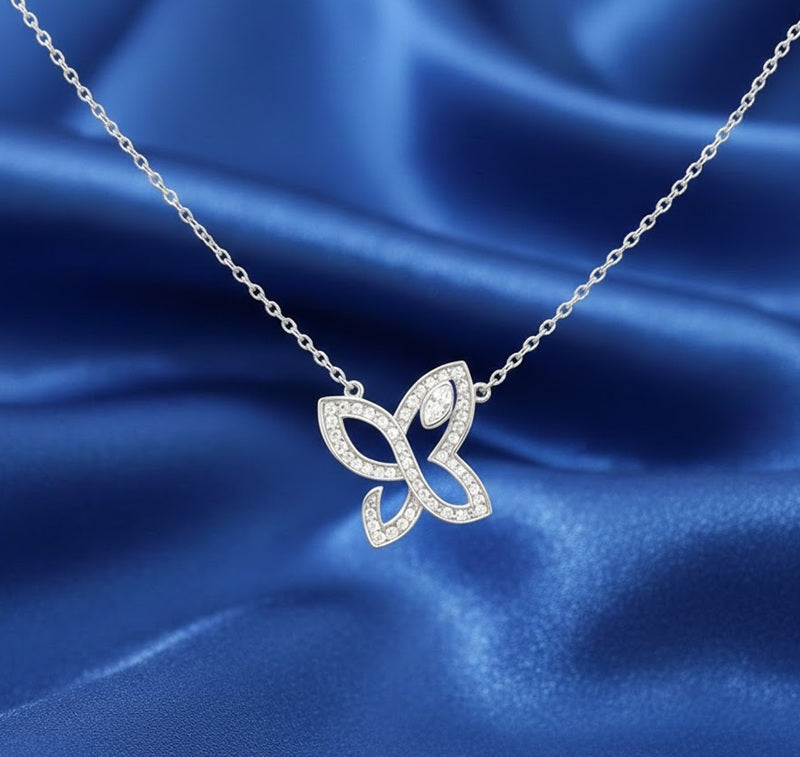 Эрвээхэй 0.075 ct моиссанит зүүлт