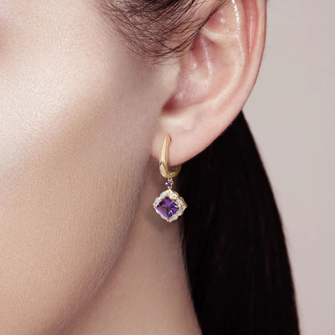 Жинхэнэ 14К шар алтан Очир эрдэнийн ягаан чулуутай ээмэг